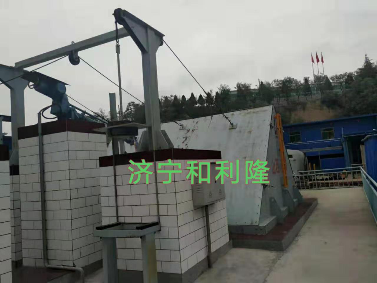 自復(fù)式立井防爆門(mén)